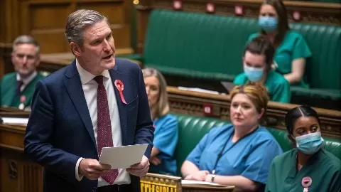 Starmer Urges Resident Doctors to Suspend Strike Action
